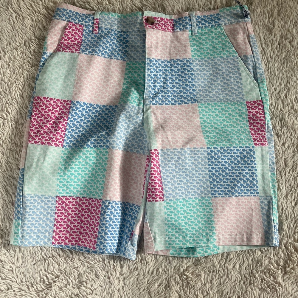 Vineyard Vines shorts - never worn.